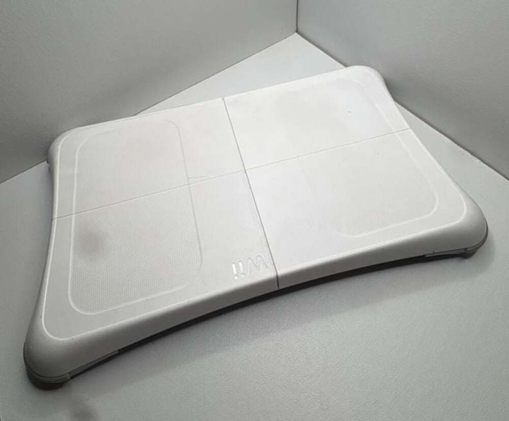 Nintendo Wii Balance Board Fitness Controller (RVL-021)
